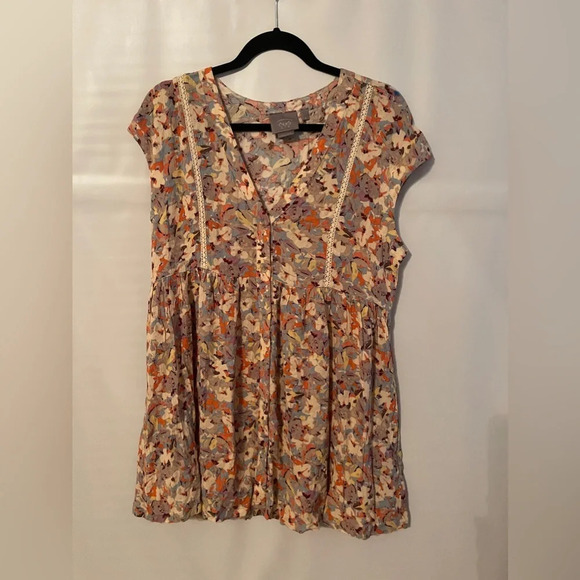Vanessa Virginia (Anthropologie) Tunic Blouse - Picture 2 of 5